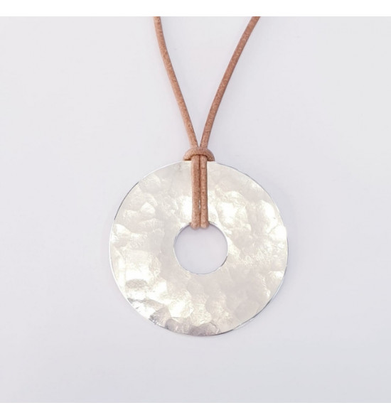 Colliercercle d'argent martellé